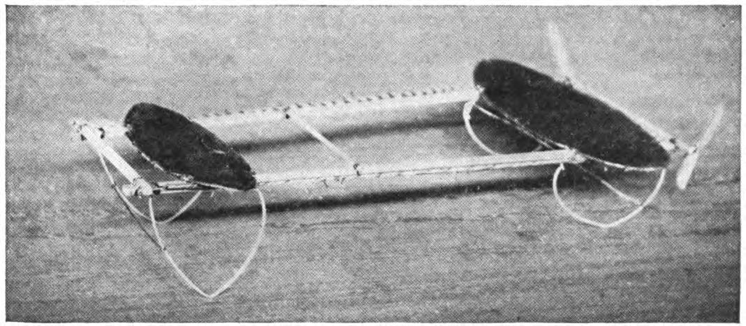 A model with limited plane area built by R. Barry